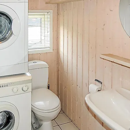 3 Bedroom Awesome Home In Sjolund *