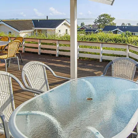 3 Bedroom Awesome In Sjolund Hejls